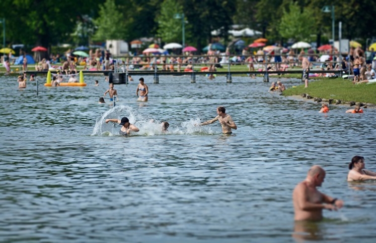Mönichwalderhof, Ausflugsziele für Familien, Familienurlaub, Oststeiermark, Joglland, Ausflüge mit Kindern, Familienfreundlich, Freizeitaktivitäten, Kinderprogramm, Natur erleben, Urlaub mit Kindern, Ausflugstipps, Erlebnisziele Steiermark, Tierparks, Erlebnispfade, Familienausflüge, Urlaub in der Steiermark, Aktivitäten mit Kindern, Hotel für Familien, Familienabenteuer