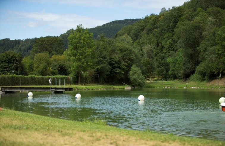 Mönichwalderhof, Ausflugsziele für Familien, Familienurlaub, Oststeiermark, Joglland, Ausflüge mit Kindern, Familienfreundlich, Freizeitaktivitäten, Kinderprogramm, Natur erleben, Urlaub mit Kindern, Ausflugstipps, Erlebnisziele Steiermark, Tierparks, Erlebnispfade, Familienausflüge, Urlaub in der Steiermark, Aktivitäten mit Kindern, Hotel für Familien, Familienabenteuer