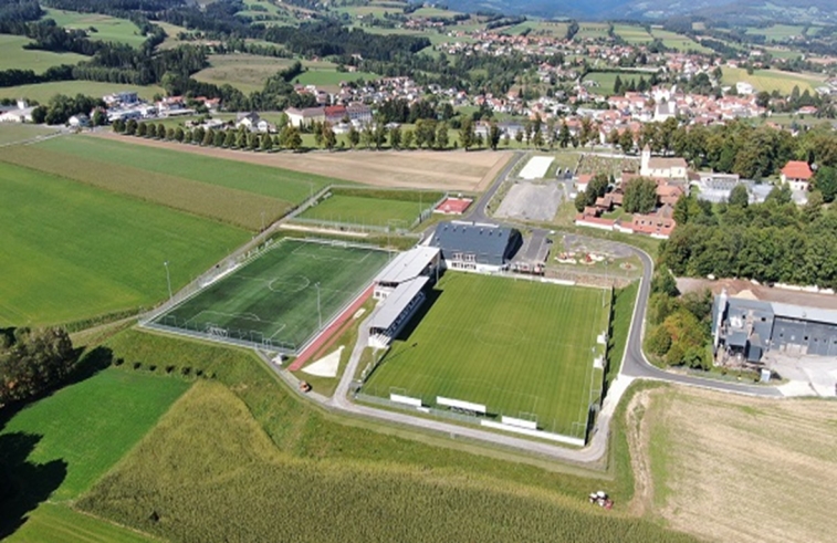 Mönichwalderhof, Ausflugsziele für Familien, Familienurlaub, Oststeiermark, Joglland, Ausflüge mit Kindern, Familienfreundlich, Freizeitaktivitäten, Kinderprogramm, Natur erleben, Urlaub mit Kindern, Ausflugstipps, Erlebnisziele Steiermark, Tierparks, Erlebnispfade, Familienausflüge, Urlaub in der Steiermark, Aktivitäten mit Kindern, Hotel für Familien, Familienabenteuer