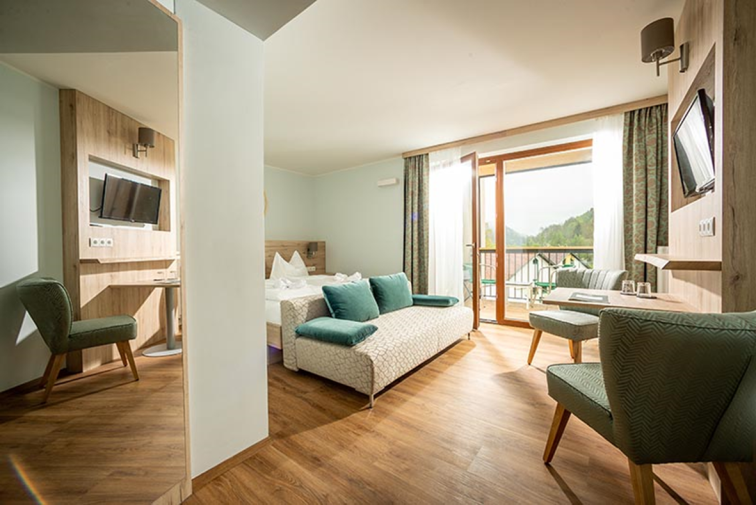 Hotel Mönichwalderhof im Joglland, landhotel, große neue Doppelzimmer, geräumige dopppelzimmer, hotel mit Hallenbad, zimmer mit schönen ausblick