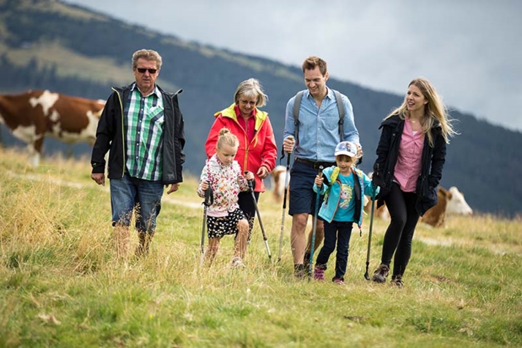 Wanderurlaub in der Oststeiermark, wansern, radfashren, schwimmen, freizeitsee, familienurlaub, urlaub mit kindern, aktivitäten in der Steirmark, aktivitäen in Mönichwald, aktivitäten im joglland