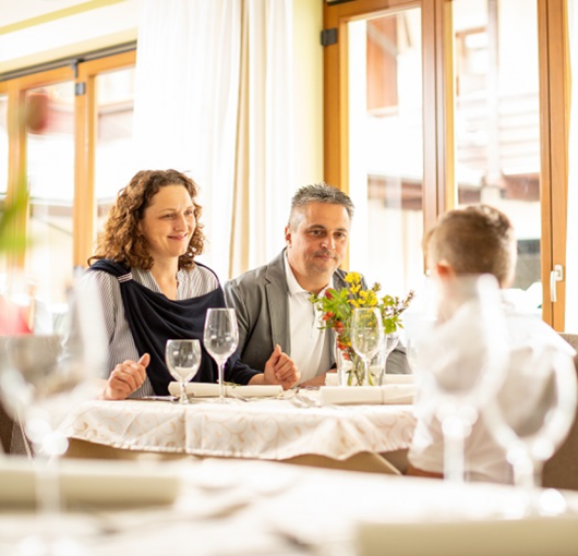 Pauschalangebote, Ganzjährige Pakete, Pauschalangebote im Sommer, Pauschalangebote im Herbst, Pauschalangebote im Frühling, Pauschalangebote mit 2 Nächte, Urlaub mit der Freundinn, Kometikbehandlungen