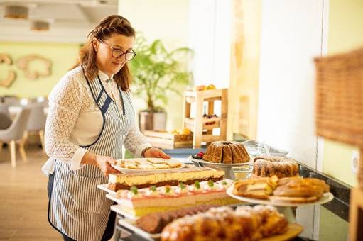 Halbpension, Landhotel, Mönichwalderhof, Hotel mit Hallenbad, Mittagessen, Frühstück, Abendessen, NAchmittagskuchen mit Kaffee, Unverträglichkeiten, GLutenfrei, Laktosefrei