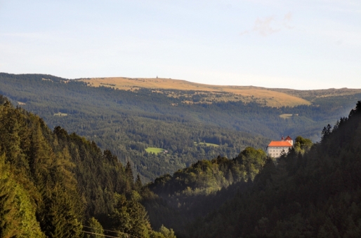 Mönichwalderhof, Ausflugsziele, Oststeiermark, Joglland, Sehenswürdigkeiten, Tagesausflüge, Naturerlebnisse, Kultur entdecken, Urlaub in der Steiermark, Ausflugstipps, Ausflugsregion, Freizeitgestaltung, Familienausflug, Natur und Kultur, Aktivurlaub, Hotel als Ausgangspunkt, Erlebnisse rund ums Hotel, Steiermark entdecken, Urlaubsort mit Ausflügen, Umgebung erleben