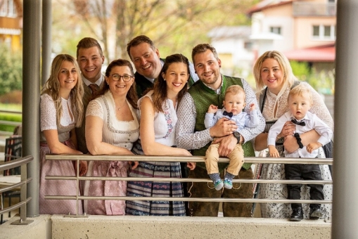 Mönichwalderhof, Jobs, Karriere, Arbeiten im Hotel, Hotellerie, Oststeiermark, Job mit Zukunft, Teamarbeit, offene Stellen, Hoteljob, Tourismusjob, Mitarbeiter gesucht, Familienbetrieb, Karrierechance, Arbeitsplatz mit Herz, Hotelkarriere, Team Mönichwalderhof, Arbeiten in der Steiermark, Gastfreundschaft, Jobangebot Hotel