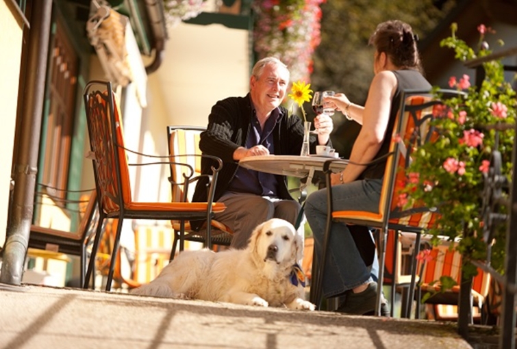 Mönichwalderhof, Blog, Neuigkeiten, Urlaubstipps, Oststeiermark, Hotelblog, Geschichten aus dem Hotel, Genussmomente, Wandertipps, Ausflugstipps, Hinter den Kulissen, Gastgeber erzählen, Familienhotel, regionale Erlebnisse, Urlaub in der Steiermark, saisonale Highlights, Hotelnews, Urlaubsgeschichten, Einblicke, Urlaub erleben