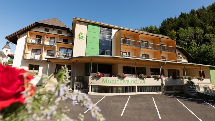 Mönichwalderhof, Nachhaltigkeit, umweltbewusst, klimafreundlich, Regionalität, saisonale Küche, Oststeiermark, umweltschonender Urlaub, ressourcenschonend, Hotel mit Verantwortung, grüner Tourismus, nachhaltiger Hotelbetrieb, Naturverbundenheit, Energieeffizienz, Müllvermeidung, biologisch, regional einkaufen, Steiermark nachhaltig erleben, ökologischer Fußabdruck, Urlaub mit gutem Gewissen